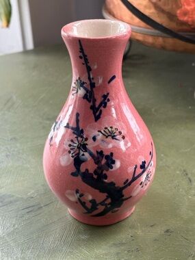 🧡 2/$15 🧡 Pink Floral Ceramic Bud Vase